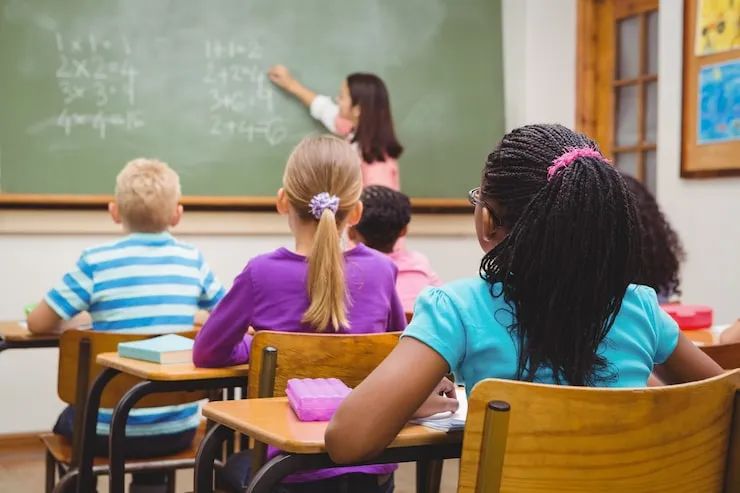 Aumenti in vista per il personale scolastico nel 2026: ecco come la cedolare secca al 15% cambierà gli stipendi accessori