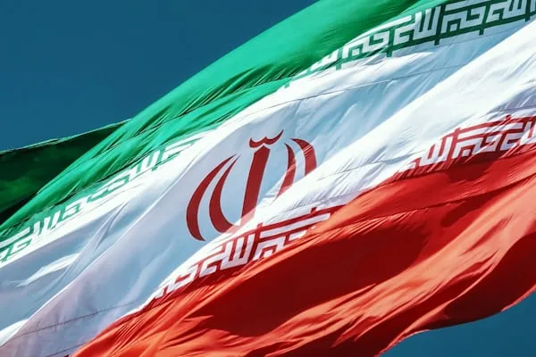 Iran nel Silenzio Digitale: Blackout di Internet e il Ruolo Decisivo di Starlink nelle Proteste del 2026