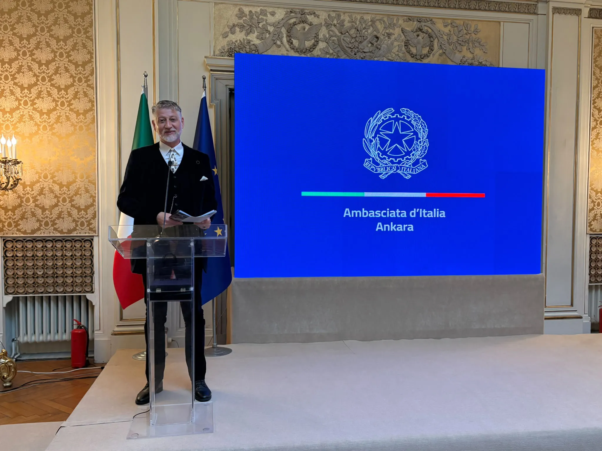 Istanbul, il ministro Giuli spiega il percorso italiano tra Beyoğlu e Palazzo di Venezia