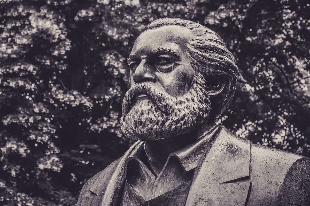 Marx tra Critica e Attualità: Dal Convegno di Varese una Difesa dal Revisionismo e dalla Caricatura