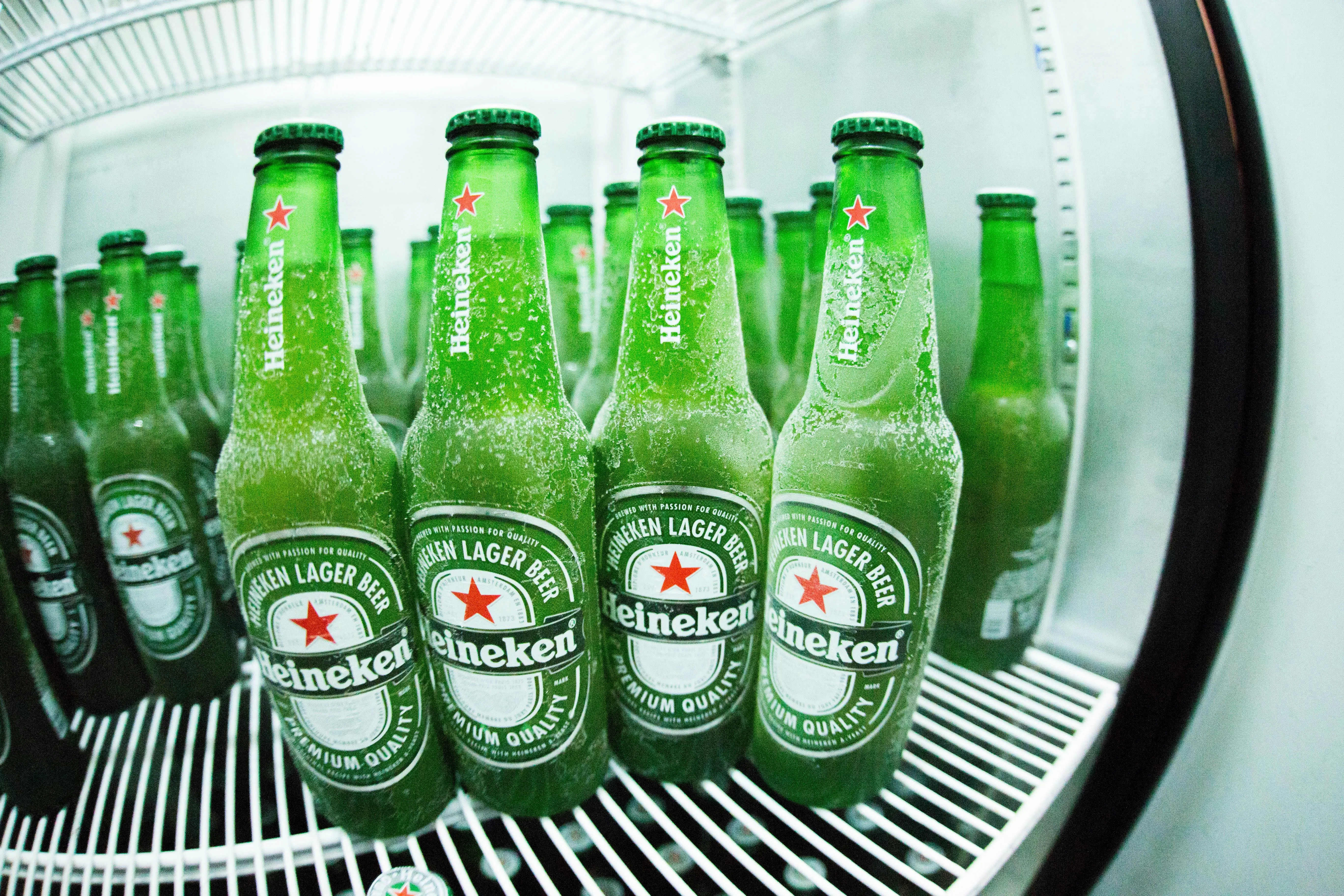 La Nuova Frontiera della Birra: Heineken 0.0 e la Rivoluzione della Scelta Analcolica tra Millennials e Gen Z