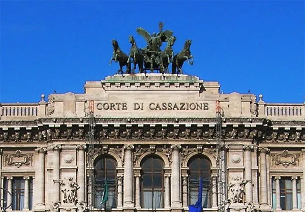 La scuola non risponde in automatico per gli infortuni degli alunni: lo stabilisce la Corte di Cassazione