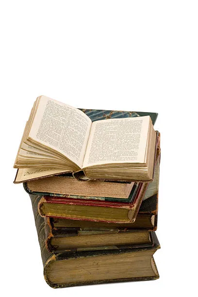 Latino alle scuole medie, il ritorno è ufficiale: ma il fronte dei critici si allarga