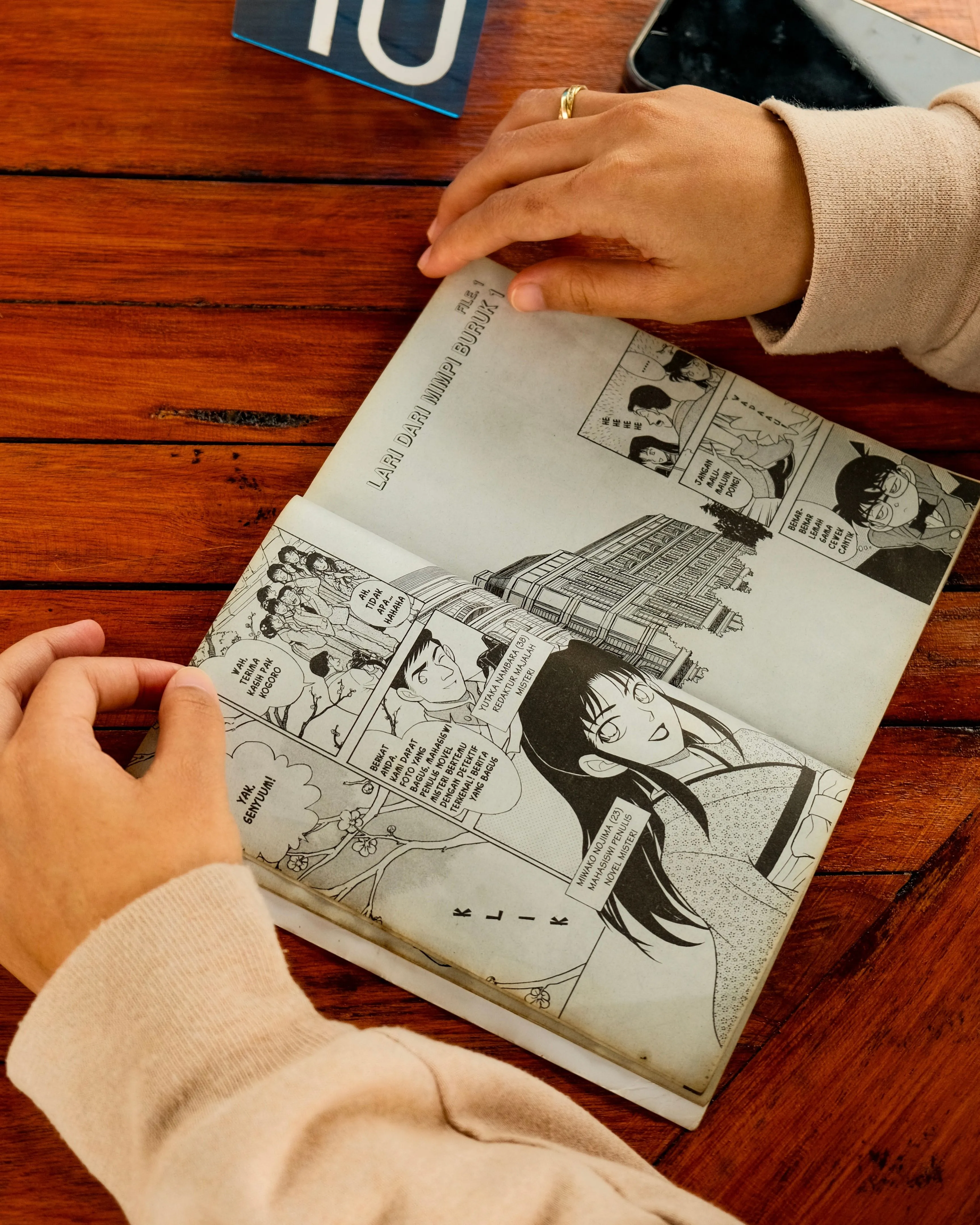 Leggere manga su carta riduce lo sforzo cerebrale rispetto al tablet