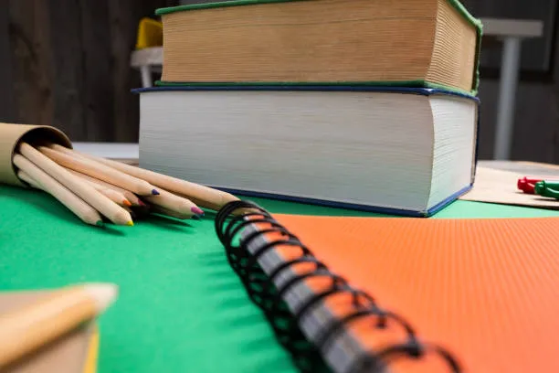 Licei in riforma dal 2027: nuovi programmi, libri ancora da aggiornare