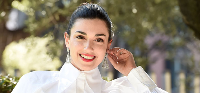 ‘Backstage’: Liliana Fiorelli e l'antitalk che rivoluziona il teatro e il dibattito LGBTQ+ a Roma