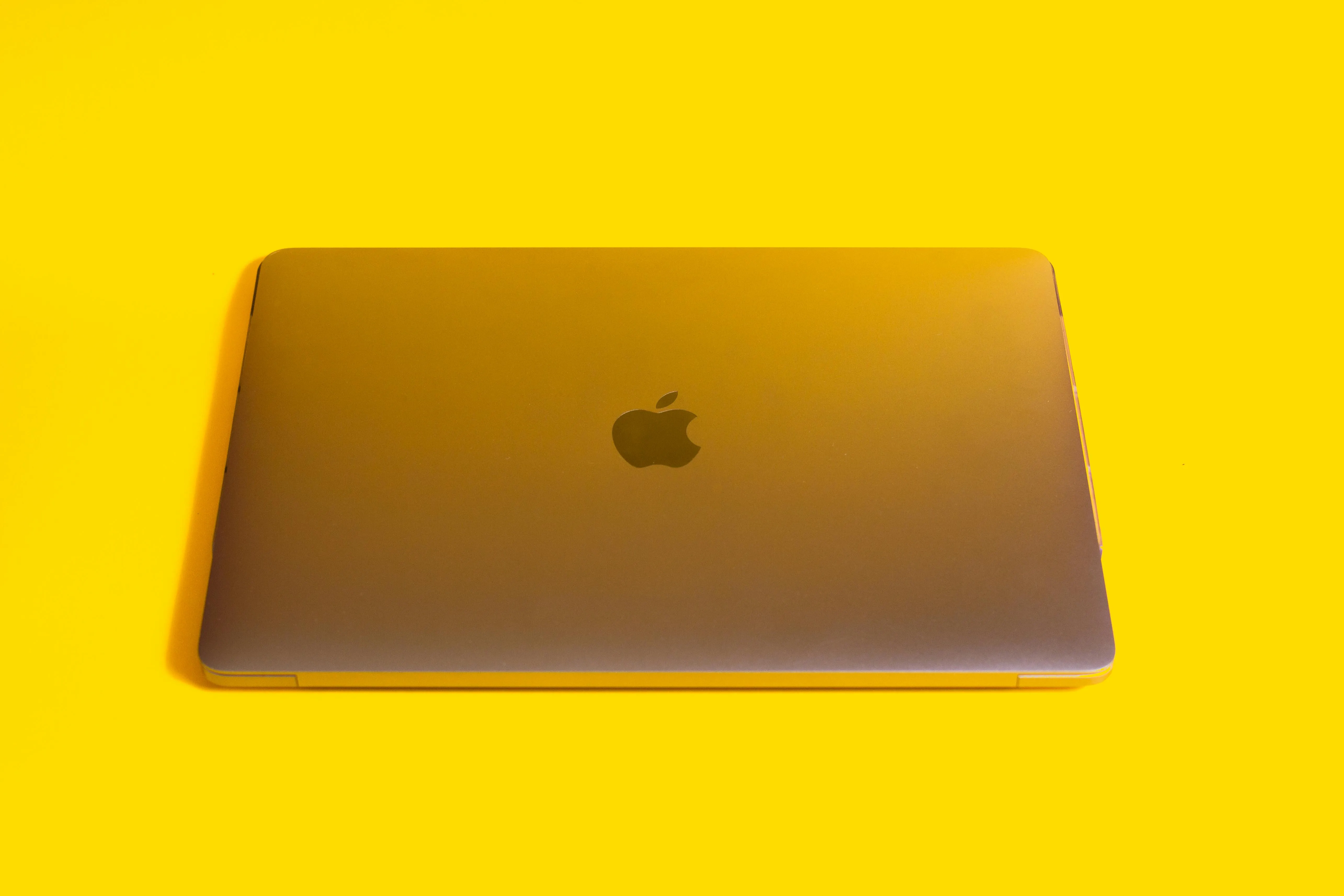 MacBook Neo: il Nuovo Portatile Low-Cost di Apple che Rivoluziona la Fascia Studentesca