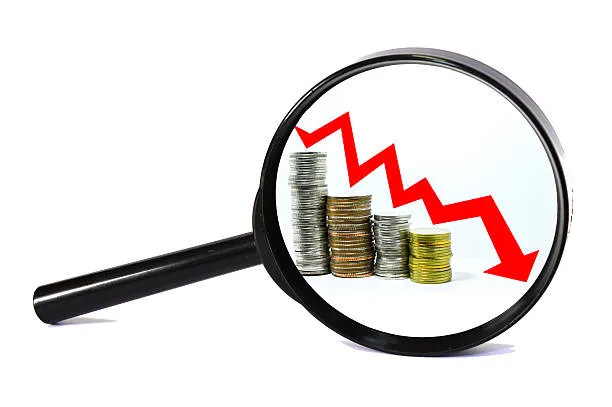 Europa in Stallo: Analisi della Crescita Fittizia e delle Nuove Sfide per il PIL nel 2025