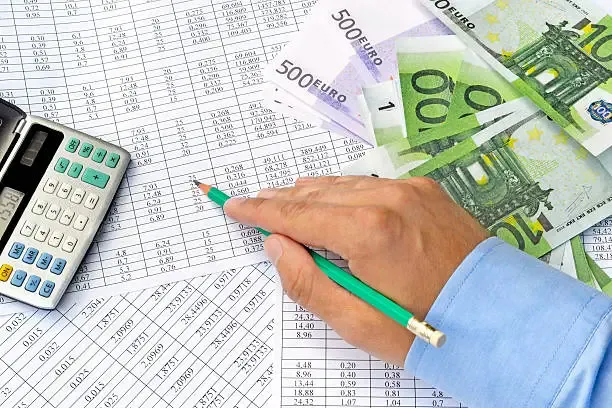 Manovra di Bilancio 2025: Il Braccio di Ferro Si Sposta su Premierato e Legge Elettorale