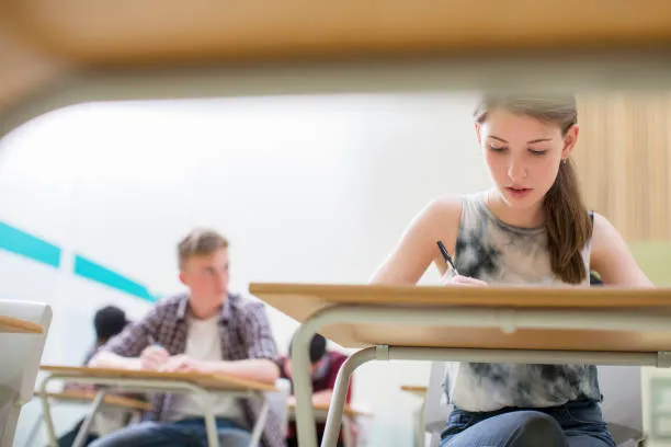 Maturità 2026: 527mila candidati e le nuove regole sui cellulari