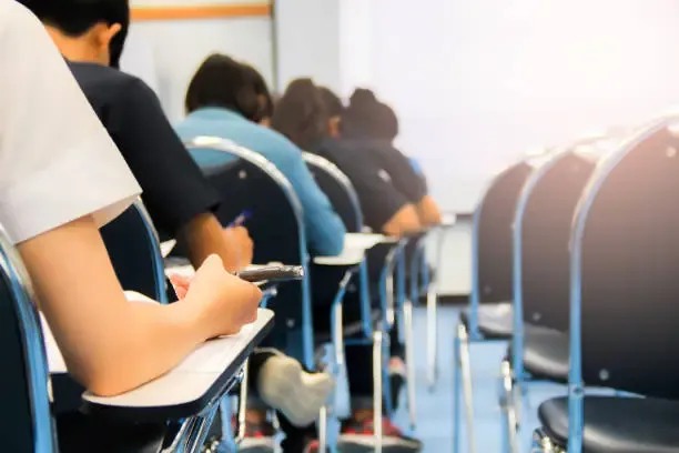 Maturità 2026, come funziona la prova orale: tempi, procedura e cosa succede in caso di scena muta