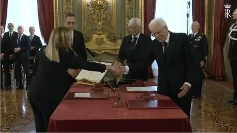 Meloni, verso il governo più longevo della storia repubblicana, tra record e limiti