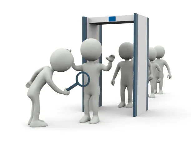 Metal Detector nelle Scuole Italiane: Firmata la Direttiva Piantedosi-Valditara per la Sicurezza negli Istituti