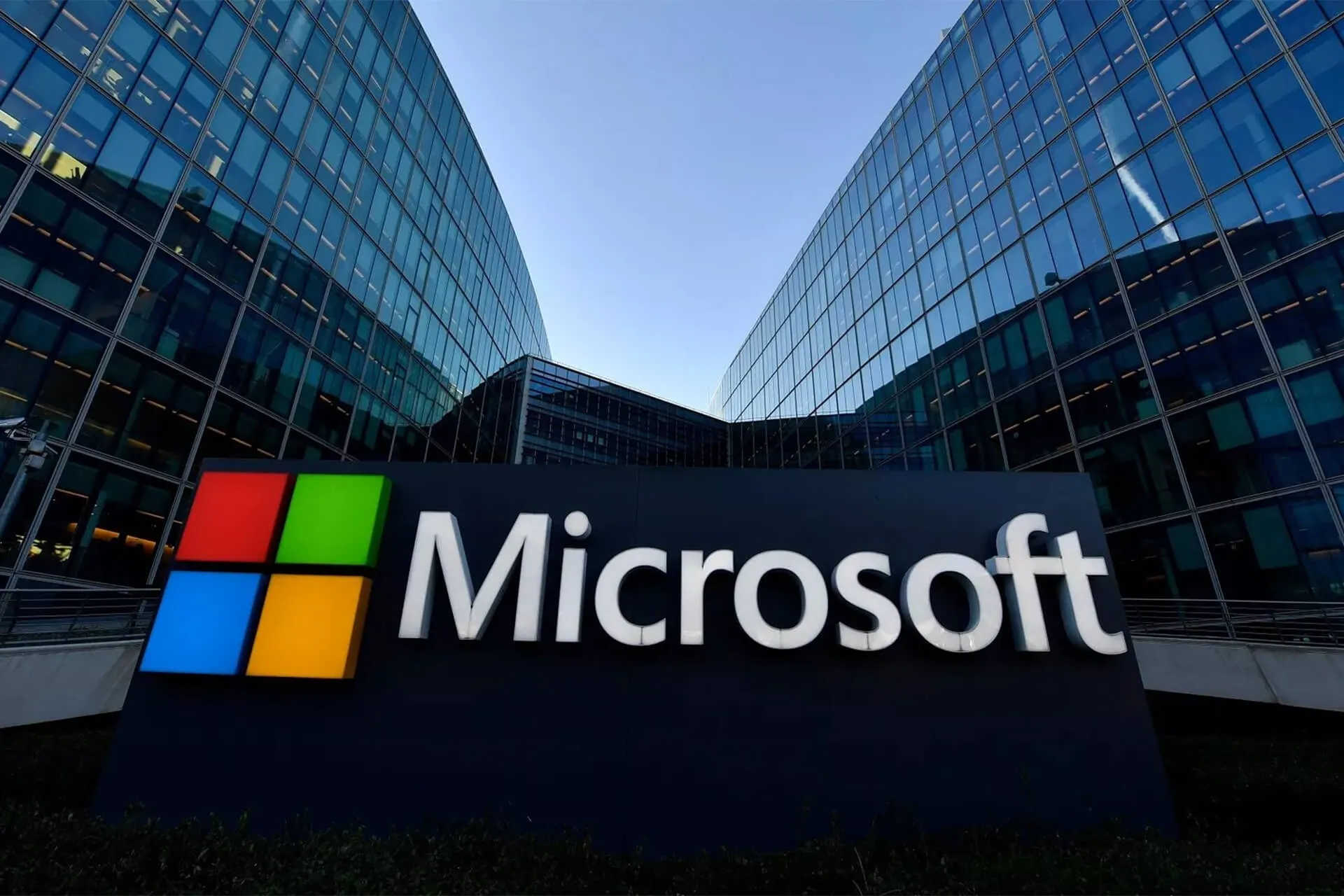 Microsoft e il caso cloud Difesa USA: stop ingegneri cinesi