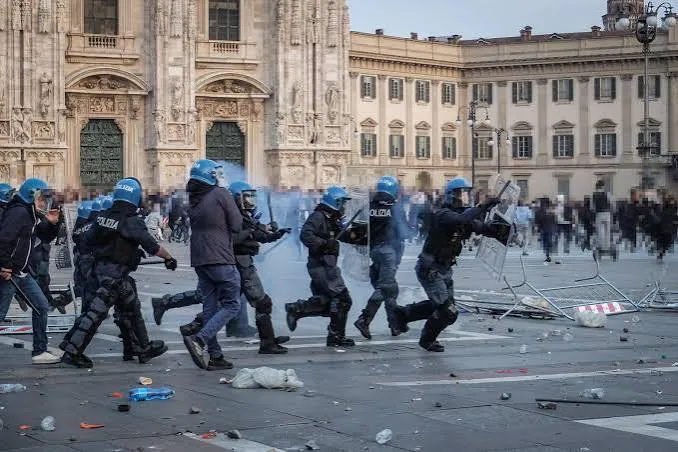 Milano, l'80% dei 271 identificati per gli scontri è minorenne