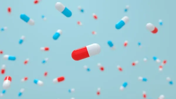 MIT rivoluziona la medicina: la pillola intelligente che parla dallo stomaco segnala l'assunzione dei farmaci