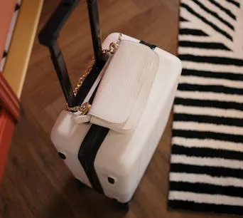 Mobilità 2026/2027, il Ministero conferma il vincolo triennale per i docenti: ecco chi non potrà trasferirsi