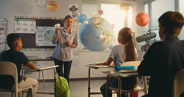 Mobilità docenti 2026/27: esiti il 29 maggio, reclamo entro il 7 giugno