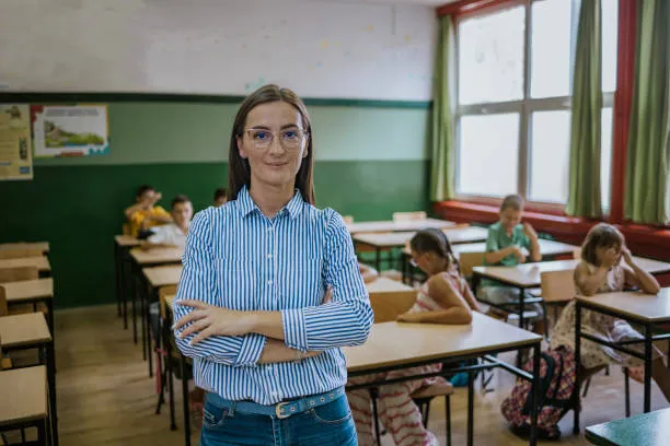 Mobilità docenti e ATA 2025/2026, firmato il CCNI definitivo: domande dal 16 marzo, tutte le novità