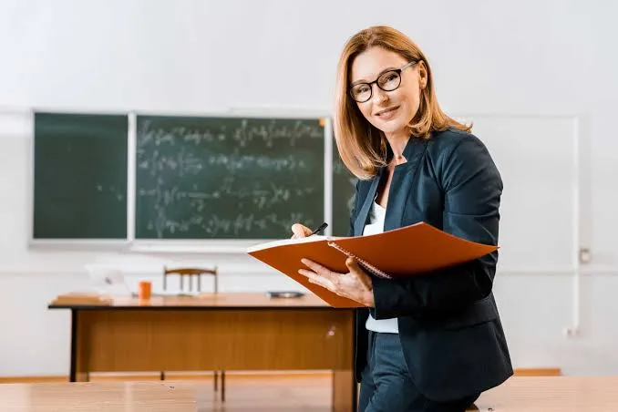 Nella scuola il lavoro agile resta fermo: 1,84 milioni ma solo ATA e DS
