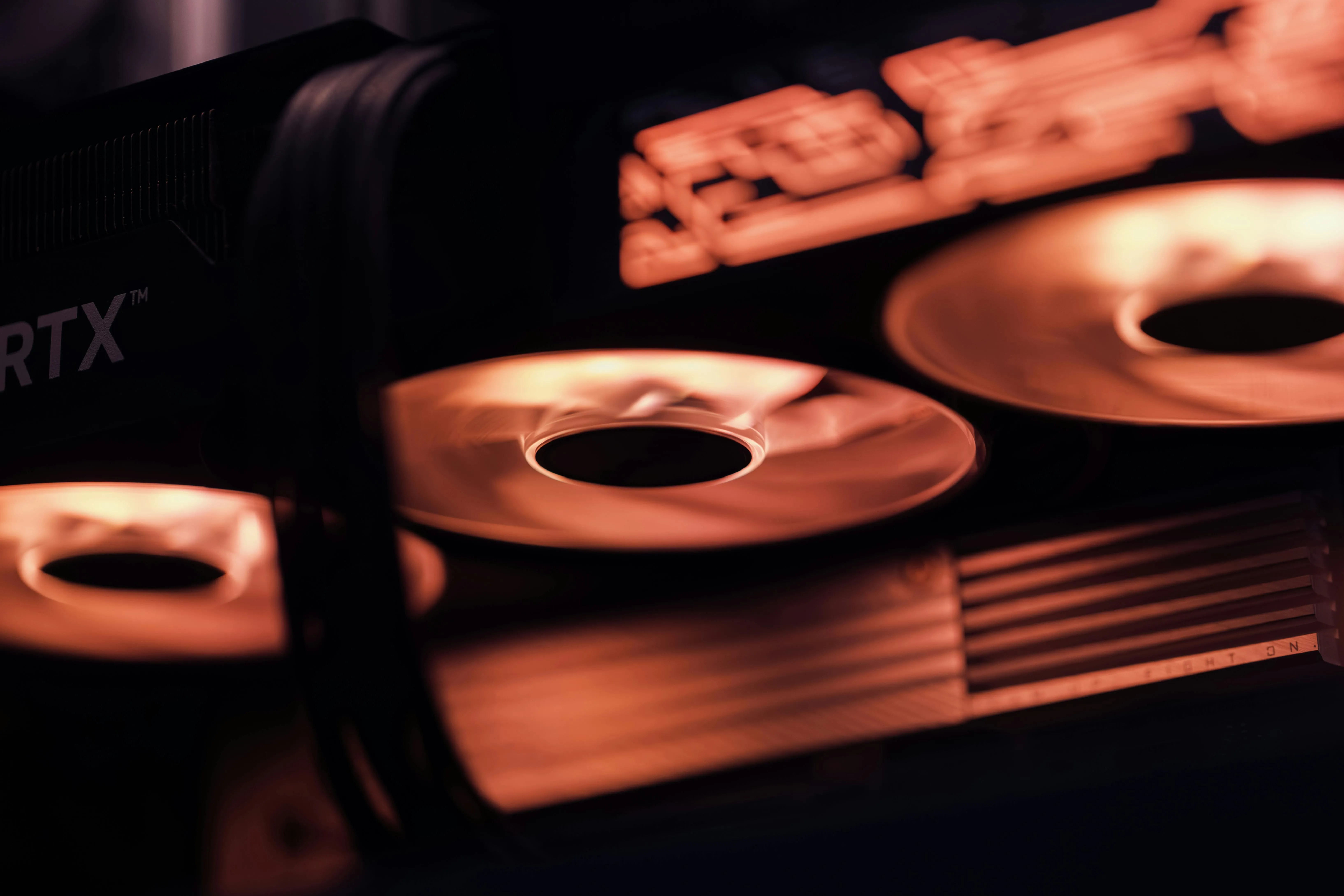 Noctua, il primo dissipatore a liquido è pronto: lancio entro tre mesi con tecnologia Asetek