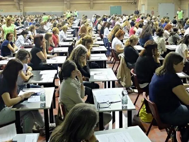 Nuove tabelle concorsi docenti: INDIRE pari al TFA, 24 CFU addio