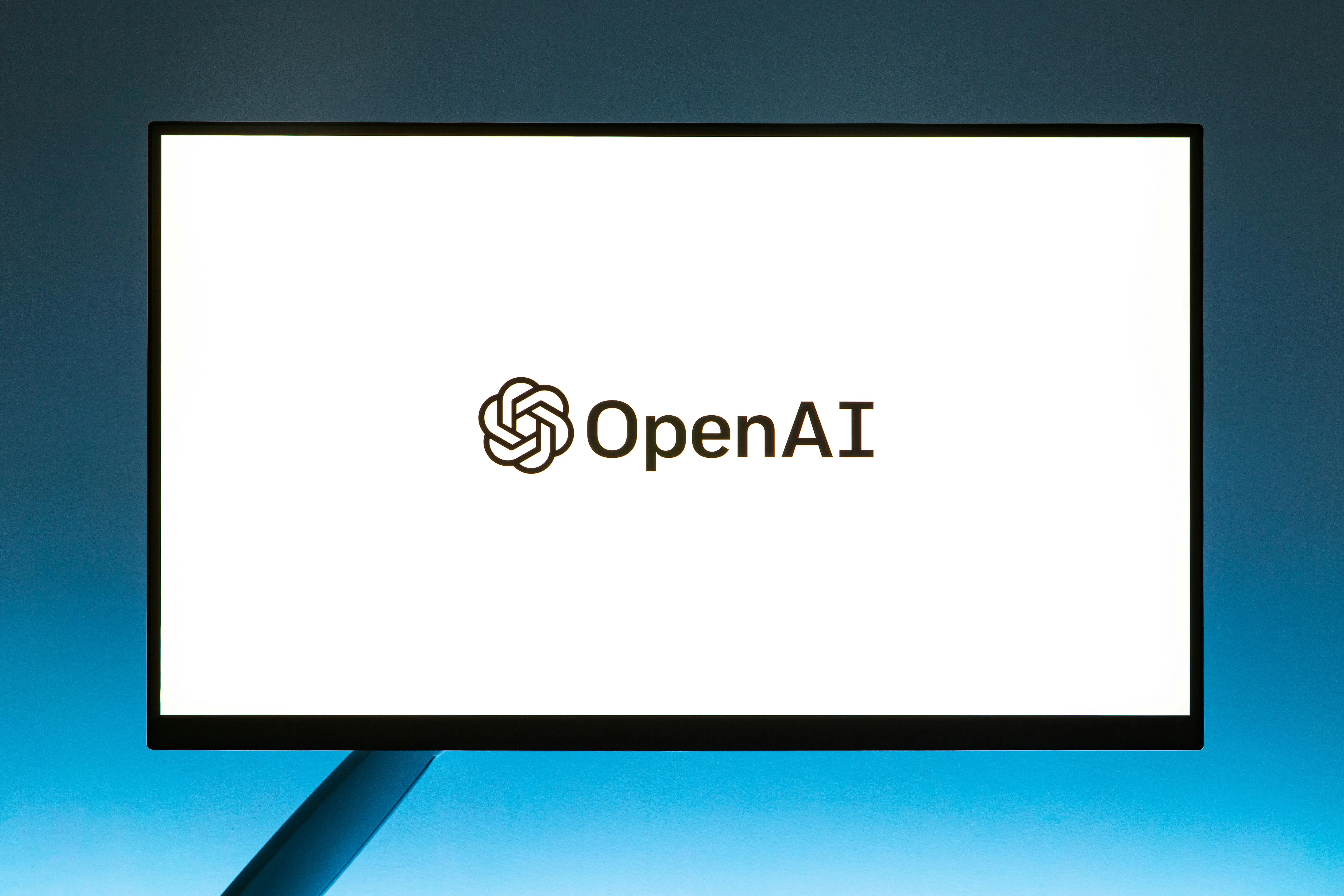 OpenAI sfida Google Translate con ChatGPT Translate 