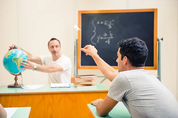 Orale maturità 2026: scena muta vietata, griglia ridotta e commissioni da 5