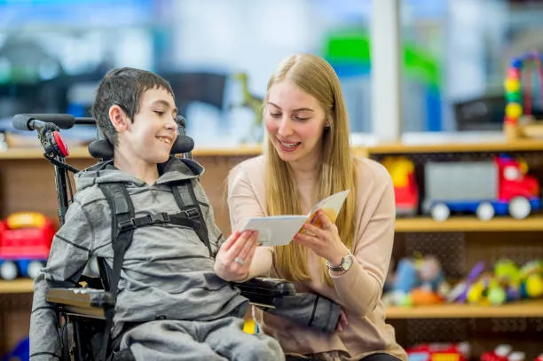 Organico 2026/27, sostegno +134 contro 18mila nuovi alunni con disabilità