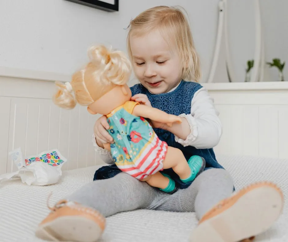 Orsetti che parlano e robot che rispondono: cosa succede quando l'IA generativa entra nella cameretta dei bambini
