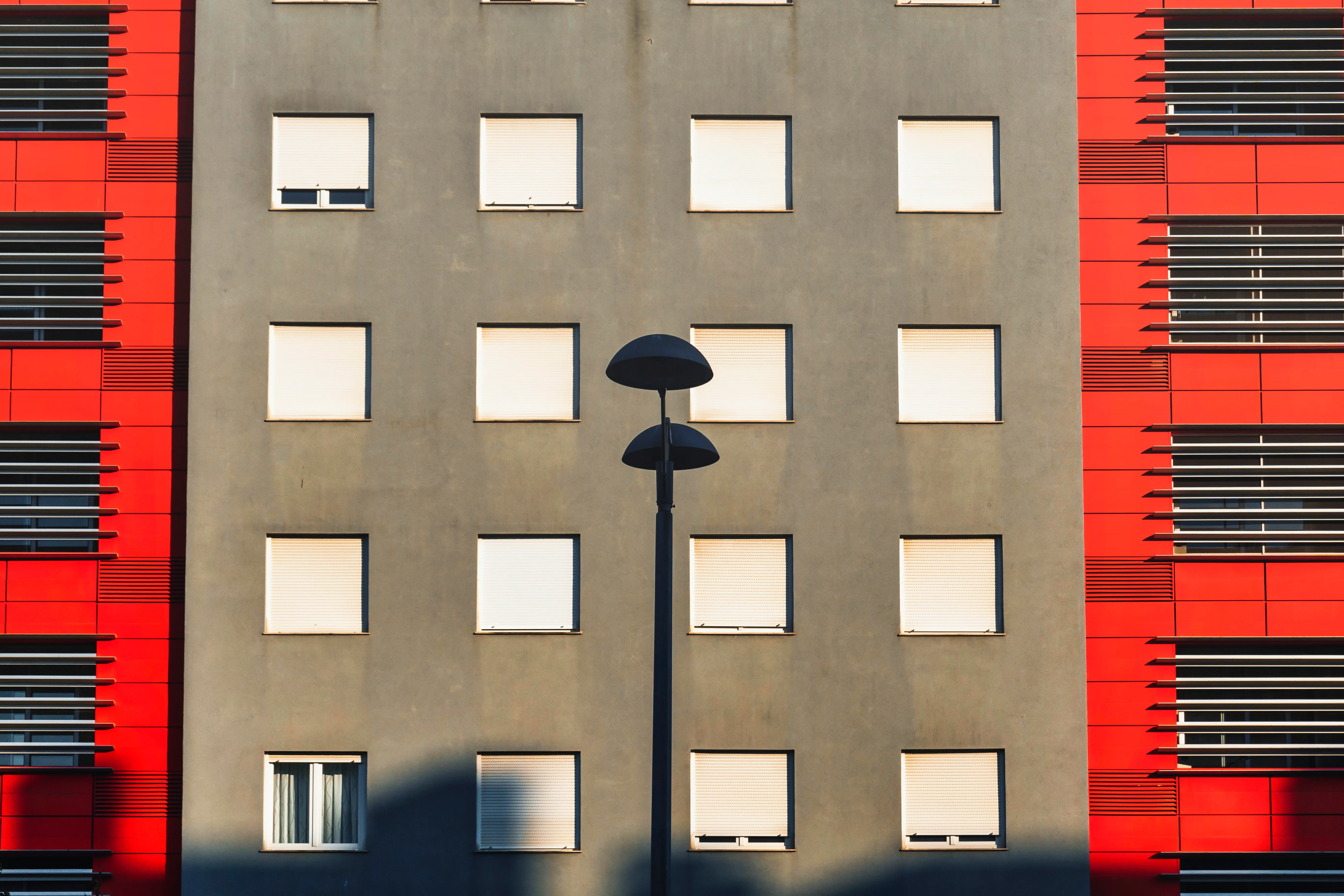 Otto milioni e mezzo di fantasmi: l'Italia è il Paese europeo con più case vuote e nessuno le affitta