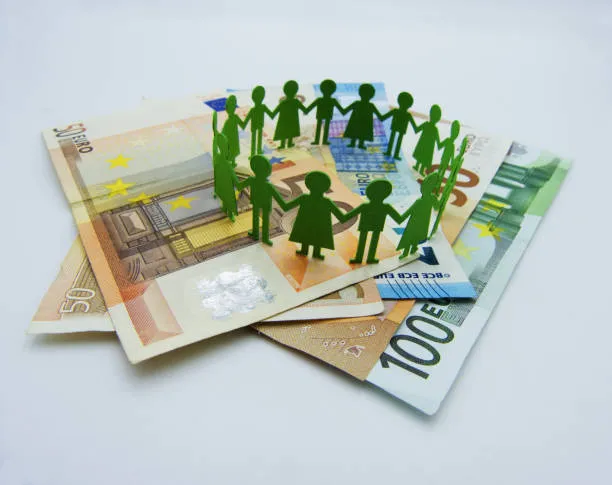 Parità salariale in Italia: tra direttive UE, decreti e sfide concrete per le donne