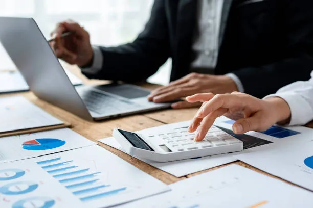 Partita IVA apri e chiudi: il fisco punta anche sui terzi "inconsapevoli"