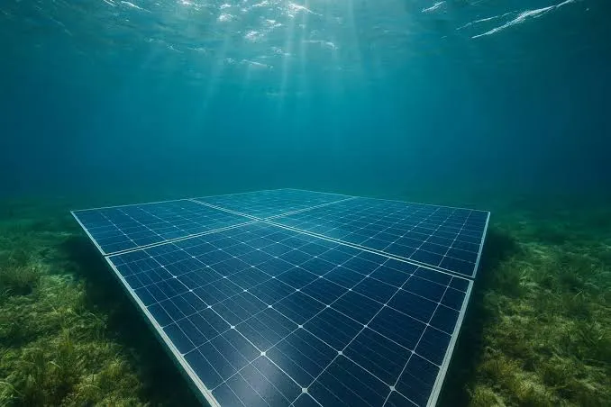 Perovskite in fondo al mare: rende il doppio a 10 metri