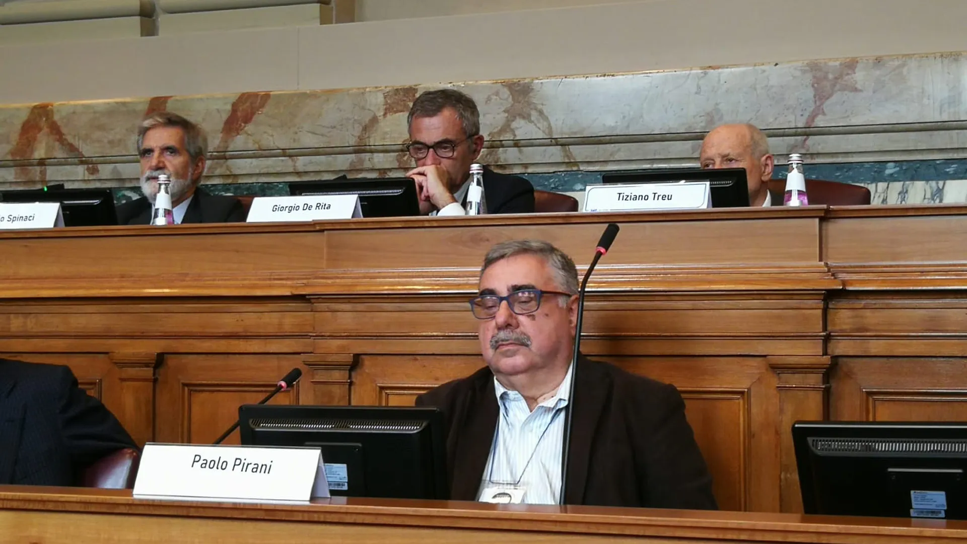 Il Ruolo Strategico delle Regioni nella Riconversione Industriale: L’Analisi di Paolo Pirani (Cnel)