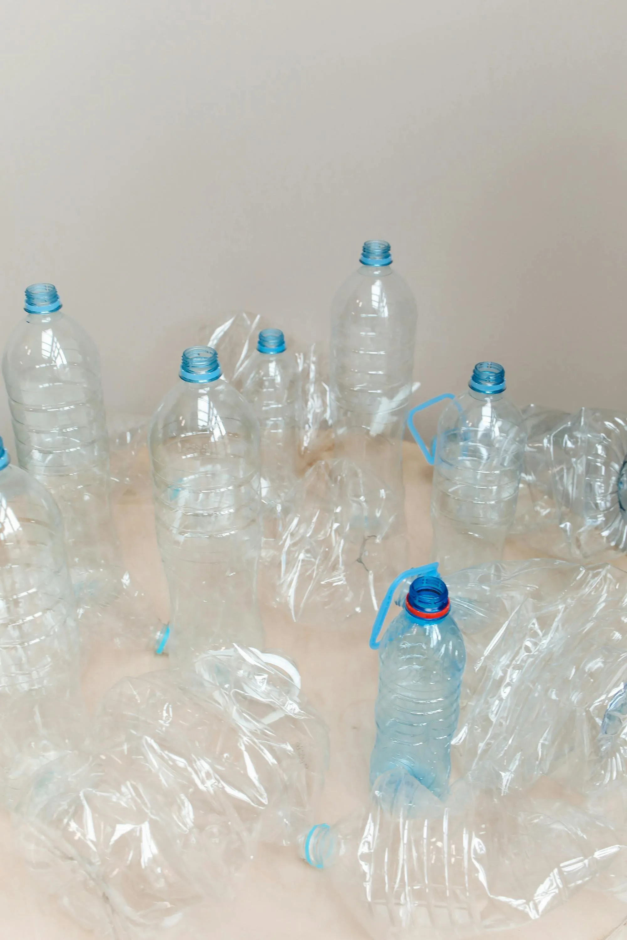 Plastica, chi paga il costo della transizione? A Milano il convegno sul futuro del settore