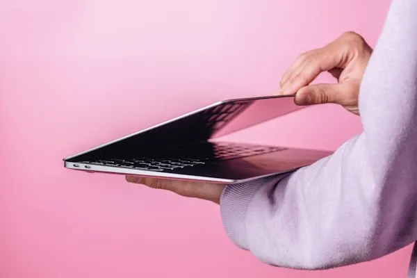 Framework sospende la vendita di RAM: priorità ai nuovi laptop, carenze e rincari all’orizzonte