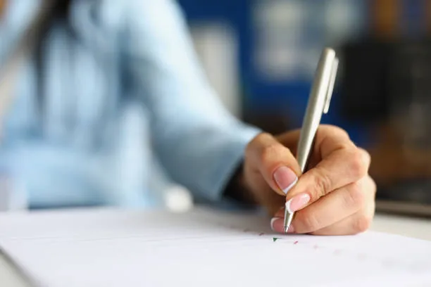 Prima prova maturità 2026, dati MIM: il 61% sceglie l'argomentativo