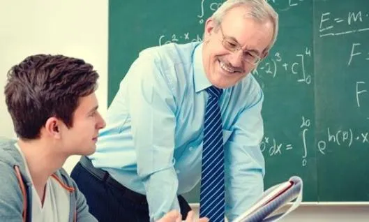 Alunni adottati e in affido: la scuola come punto di riferimento e il ruolo cruciale della formazione per i docenti