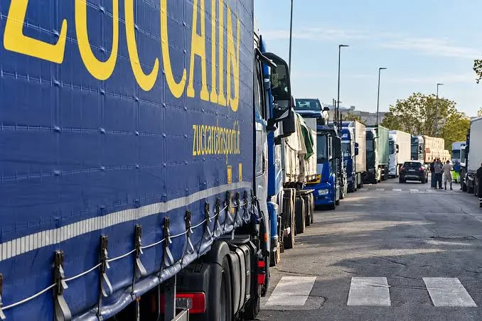 Protesta tir al Sud: Sicilia e Calabria revocano, Campania resta ferma