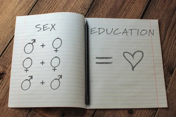 Educazione affettiva e sessuale: modelli europei e internazionali a confronto e impatto sul rendimento scolastico