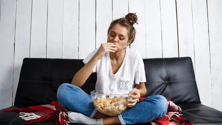 Quando il cibo parla di disagio: perché la scuola vede prima dei centri di cura