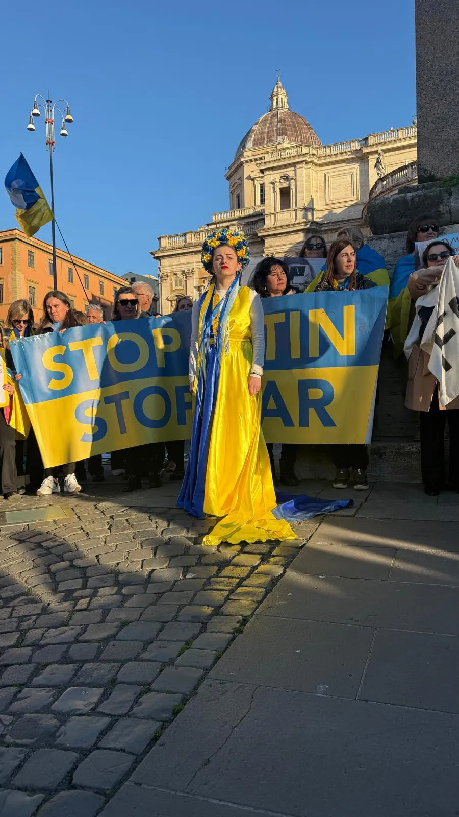 Quattro Anni di Guerra in Ucraina: Resstenza e Lezioni dal Fronte