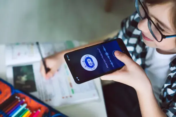 Intelligenza Artificiale e Chatbot a Scuola: Un'Ombra sull'Autenticità dell'Educazione?