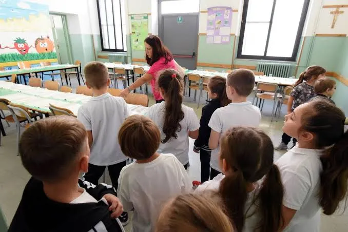 Rapporto Istat 2025 sulla povertà in Italia: il ruolo della scuola e dell'istruzione come argine al disagio sociale 