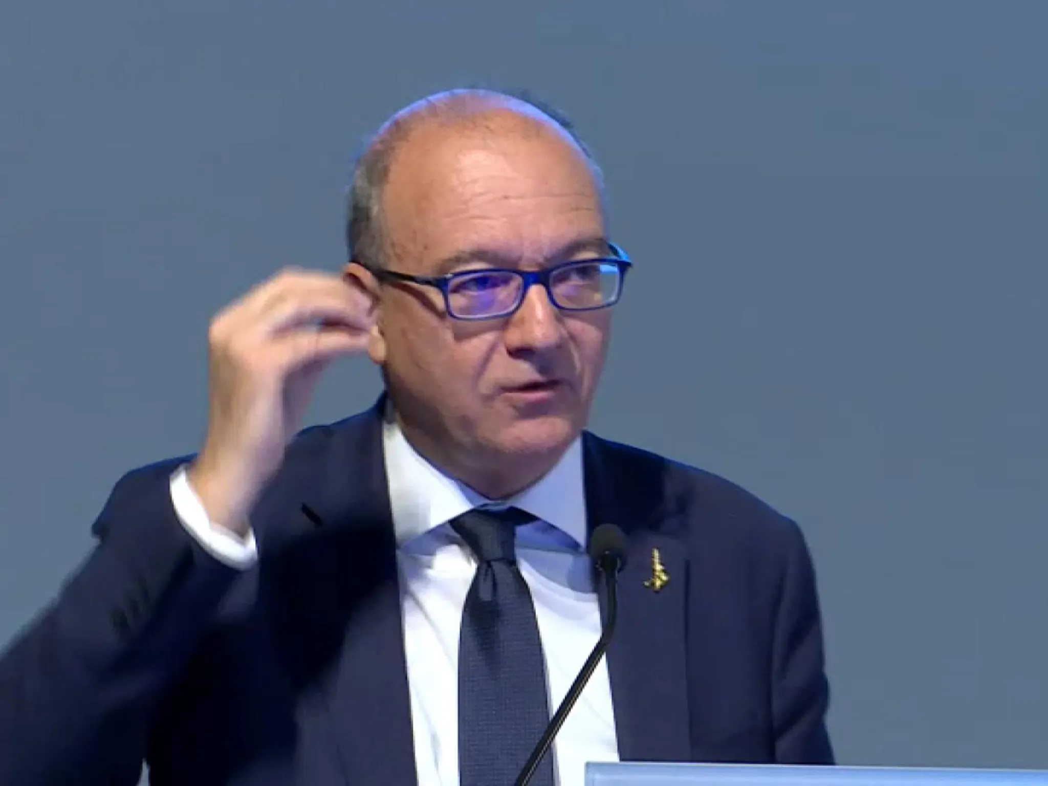 Rapporto OCSE scuola: Valditara presenta i numeri dell'Italia