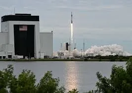 Record SpaceX in 7 ore e 55 minuti: fotografia di un monopolio americano