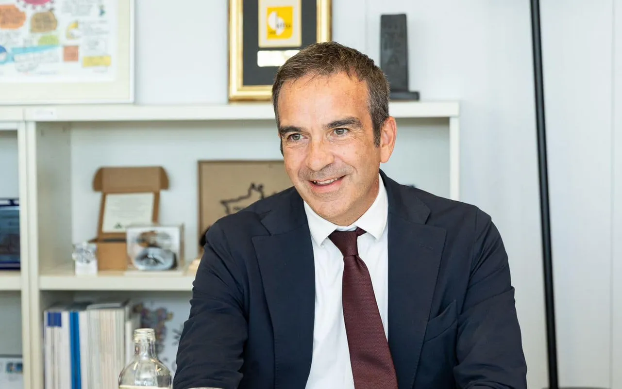 Reddito di merito in Calabria: mille euro al mese per chi sceglie di studiare negli atenei della regione