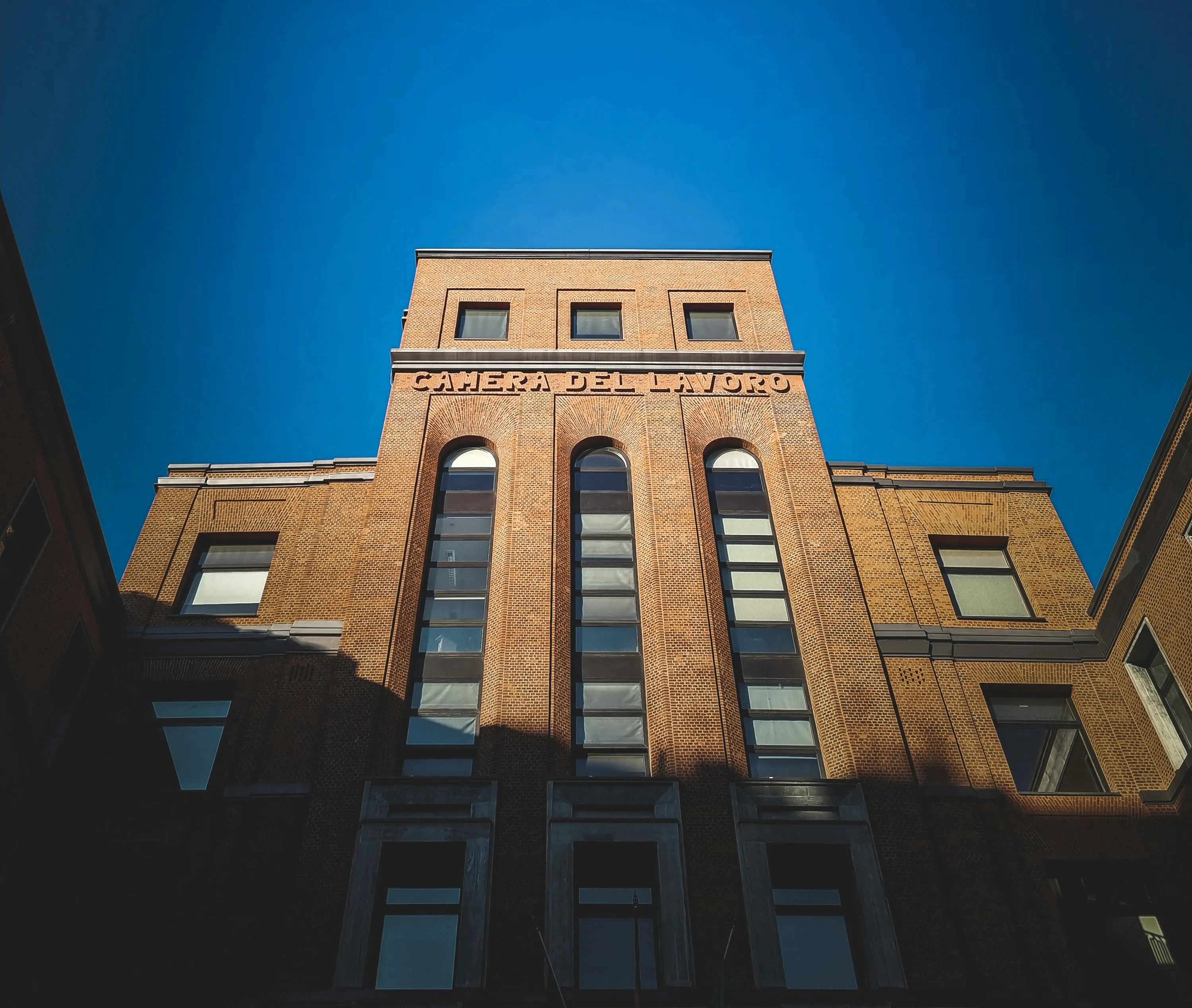 Regioni e Province Italiane con Maggiori Opportunità Lavorative: Analisi delle Professioni più Richieste