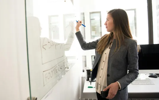 Concorso docenti PNRR3: 58.135 posti disponibili, pubblicata in Gazzetta Ufficiale l'autorizzazione per le assunzioni 2025-2028